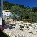 Maria クリッシ・アモウディア