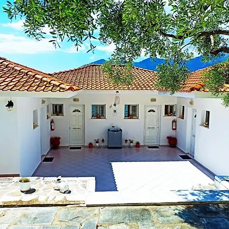 Maria * Chrysi Ammoudia