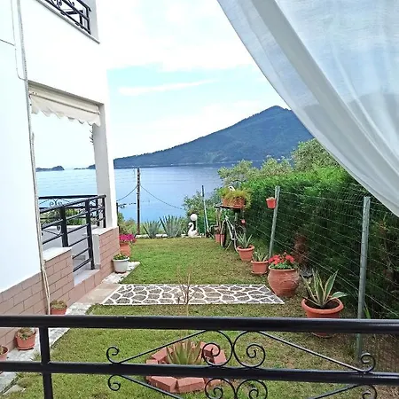 Maria アパート クリッシ・アモウディア